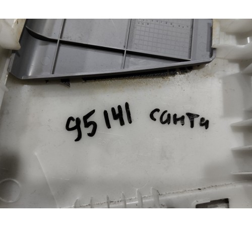 Обшивка центральной стойки(левая верхняя)