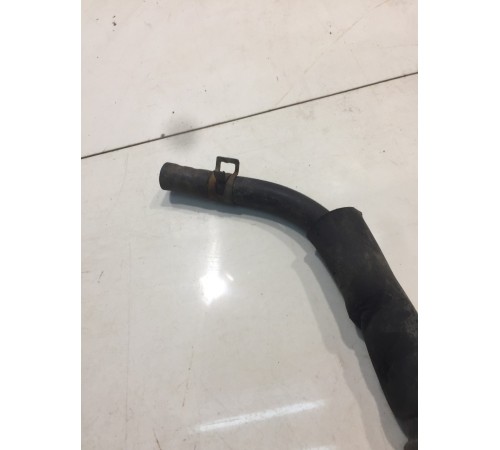 Патрубок топливный