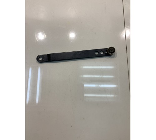 Кронштейн стеклоочистетеля