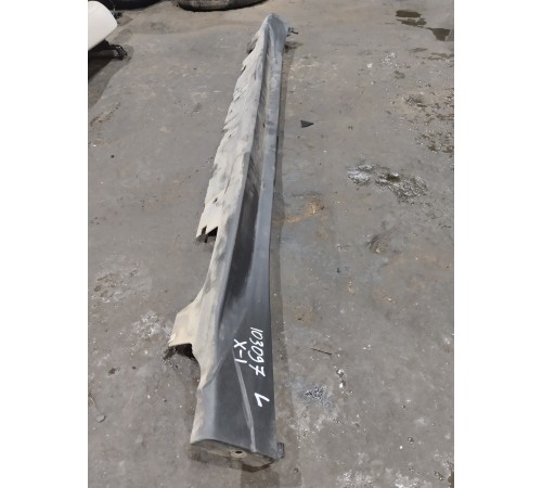 Накладка порога левая