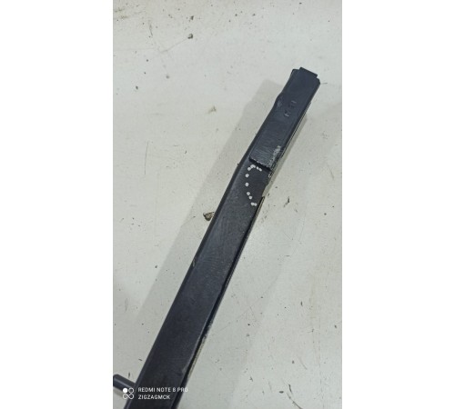 Направляющая сдвижной двери правая