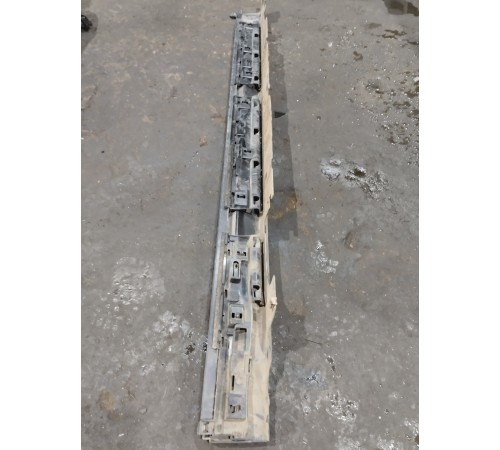 Накладка порога левая