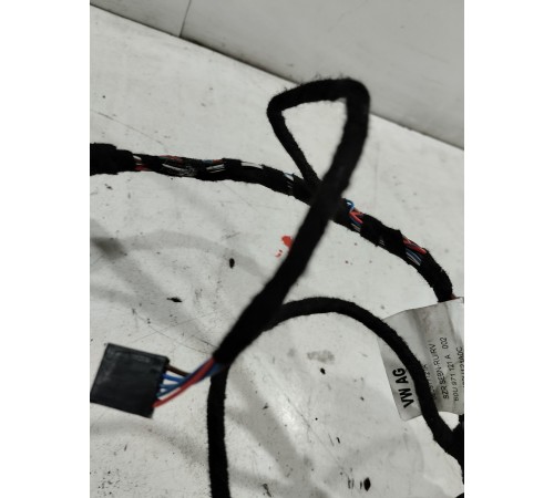 Электропроводка двери (передняя правая)