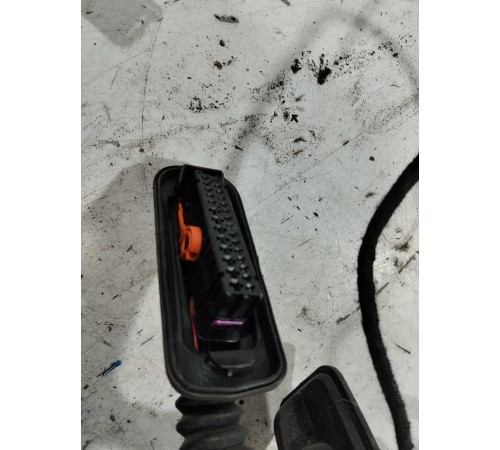 Электропроводка двери (передняя правая)