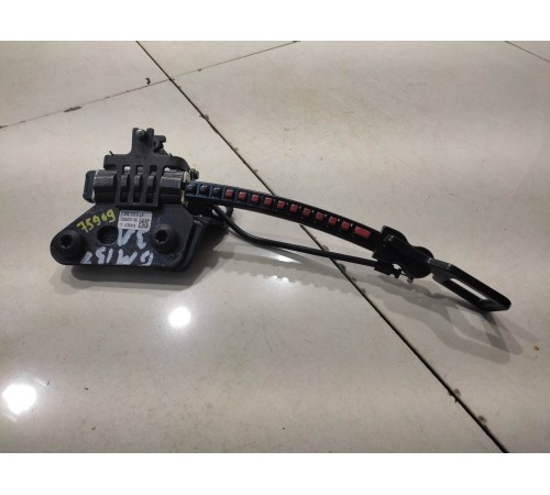 Замок спинки сиденья(задний левый)