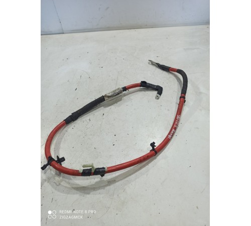 Клемма аккумулятора плюсовая