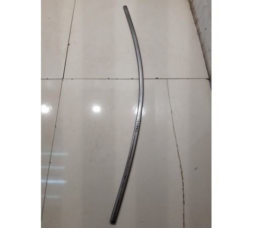 Молдинг двери (передний, правый)