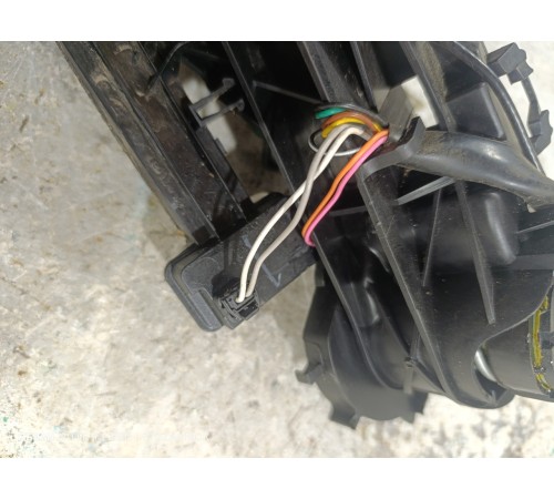 Камера в зеркало боковая правая с моторчиком регулировки зеркального элемента