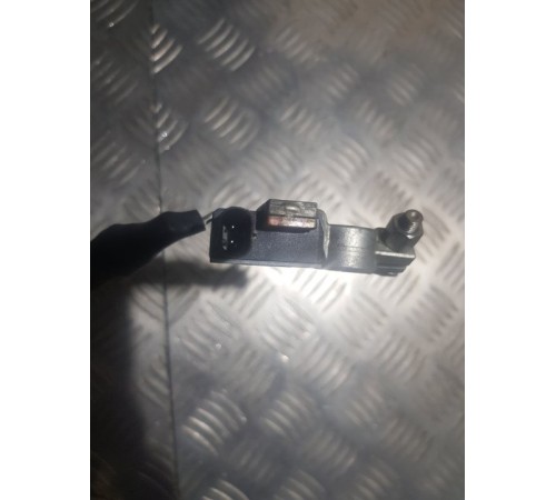 Клемма аккумулятора