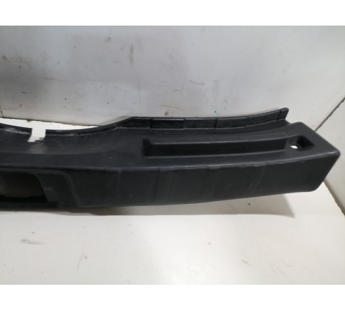 Обшивка задней панели багажника