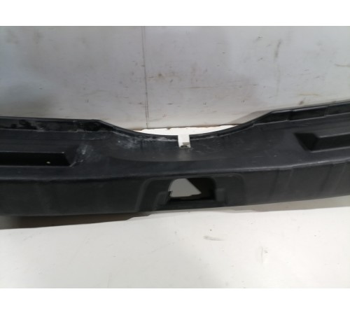 Обшивка задней панели багажника