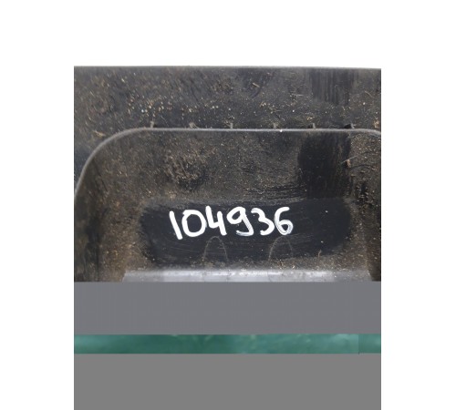 Накладка задней панели замка багажника