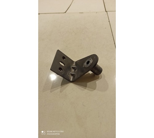 Кронштейн(крепление) холодильника правый