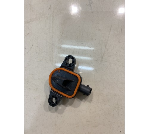 Датчик удара двери (передний, левый)