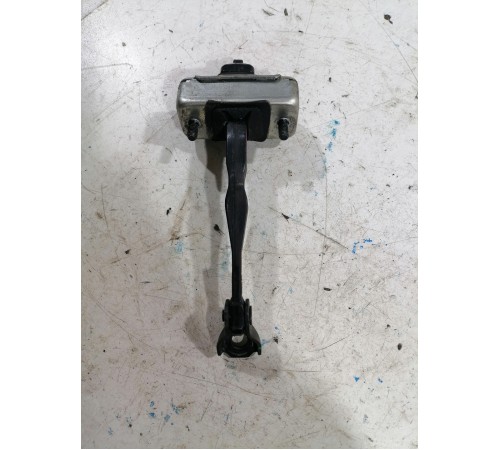 Ограничитель двери задний правый