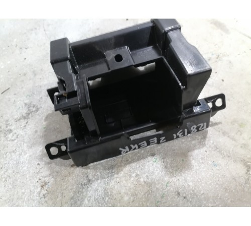 Бардачок центральной консоли задний