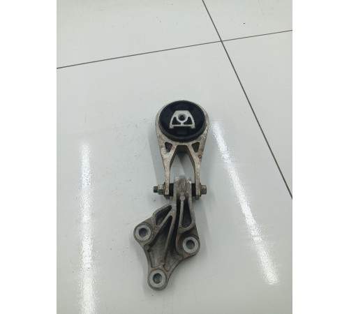 Опора двигателя задняя