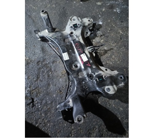 Балка подвески передняя (подрамник)