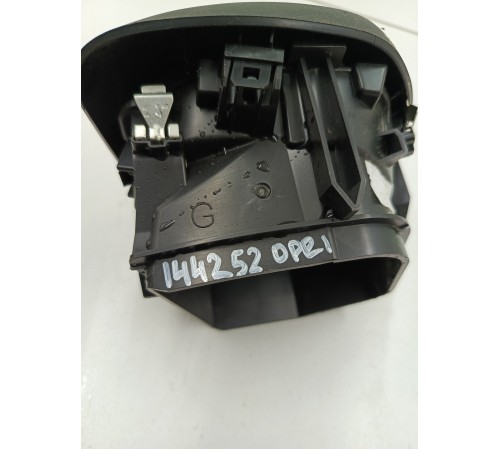 Дефлектор воздушный (левый)