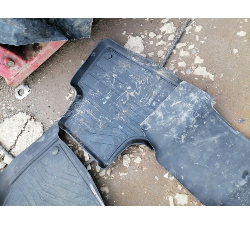 Комплект ковриков салона