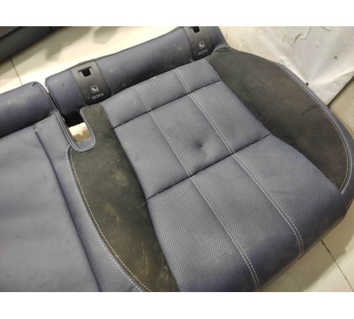 Заднее сиденье