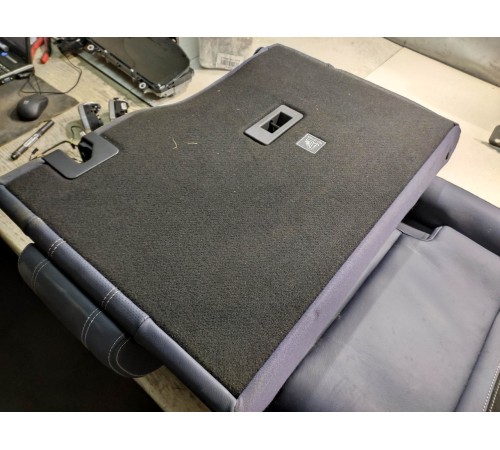 Заднее сиденье