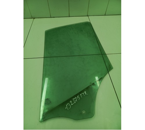 Стекло двери переднее правое