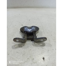 Петля двери(передняя правая нижняя)