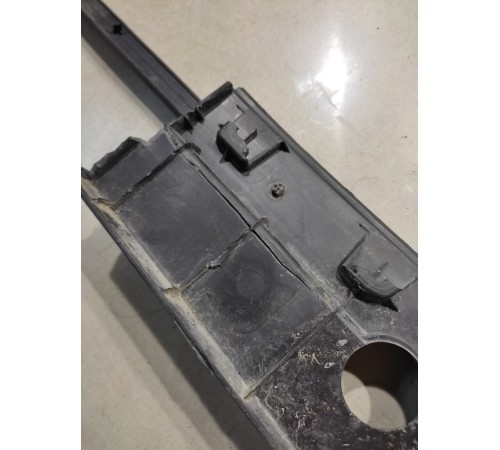 Пыльник крыла передний левый