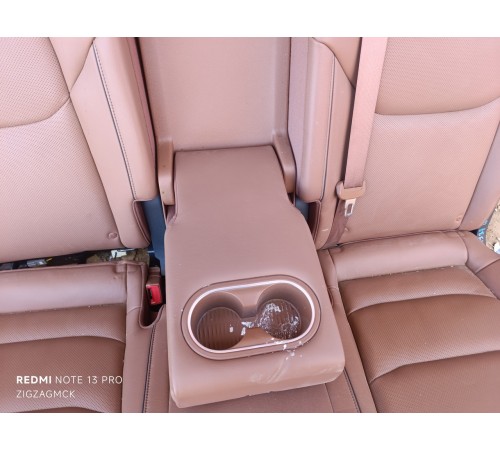 Задний ряд сидений