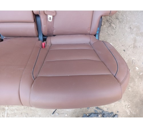 Задний ряд сидений