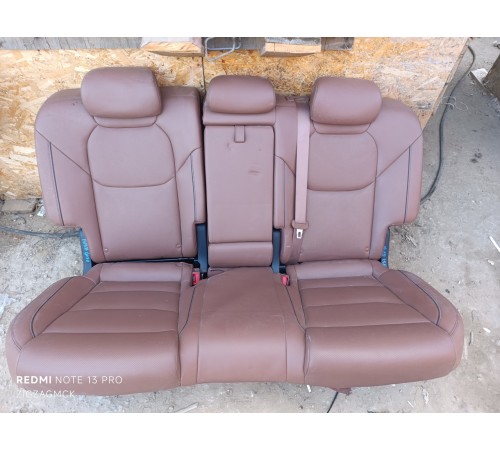 Задний ряд сидений