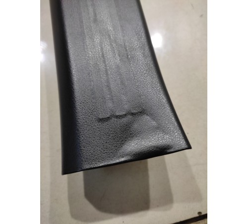 Накладка порога (передняя правая)