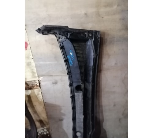 Жабо лобового стекла под дворники