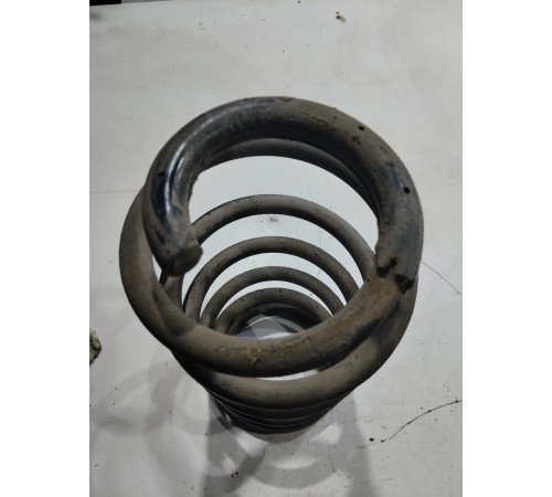 Пружина подвески задняя