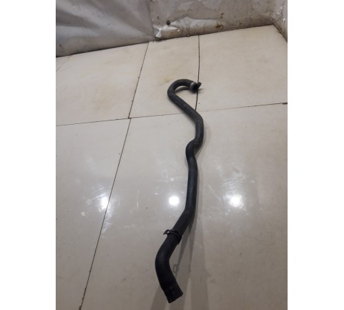 Патрубок системы охлаждения