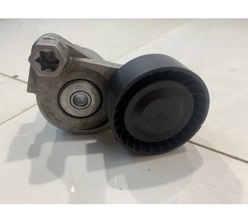 Ролик-натяжитель