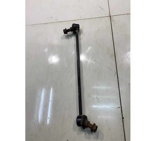 Стойка переднего стабилизатора