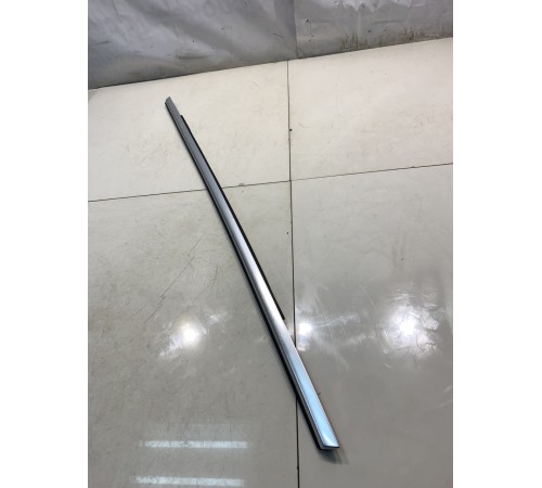 Уплотнитель стекла (задний, правый, наружний)