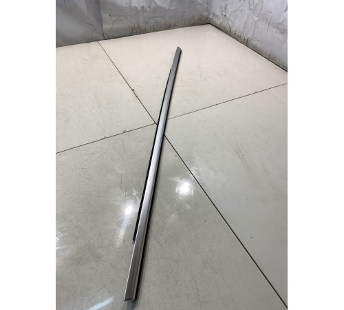 Уплотнитель стекла (задний, правый, наружний)