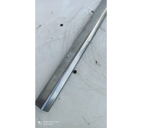 Молдинг двери(задний левый)