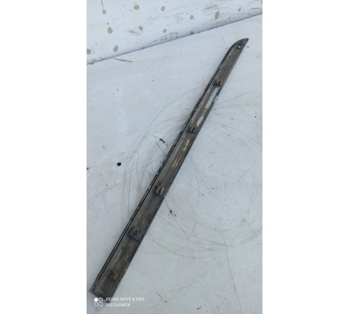 Молдинг двери(задний левый)