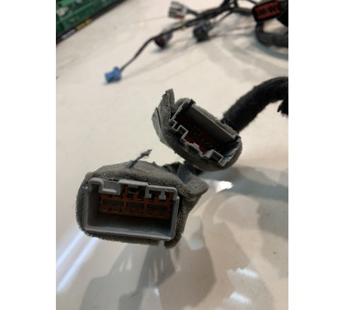 Электропроводка двери (передняя, правая)