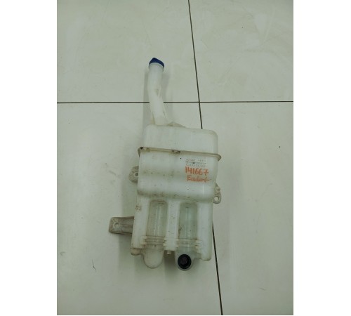 Бачок омывателя лобового стекла