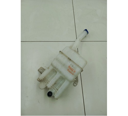 Бачок омывателя лобового стекла