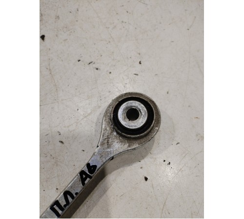 Стойка стабилизатора передняя