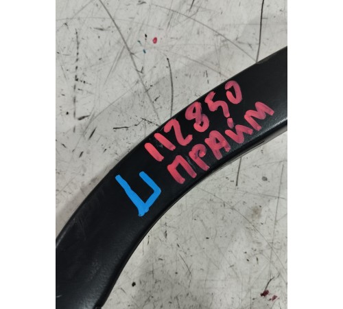 Поводок стеклоочистителя левый