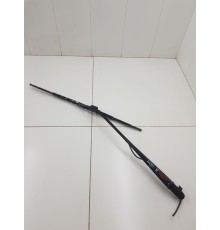 Поводок стеклоочистителя правый