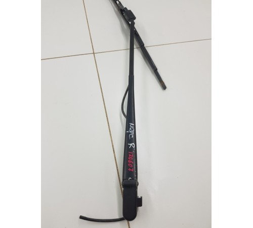 Поводок стеклоочистителя правый