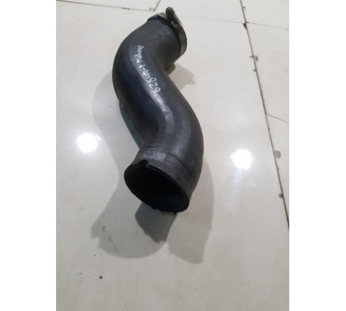 Патрубок радиатора